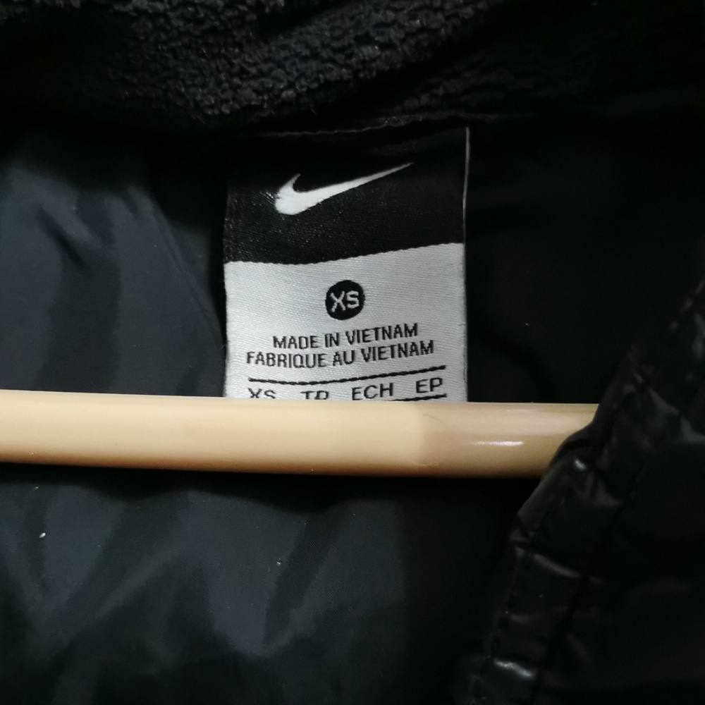 Nike jacket - Picture 2 of 8